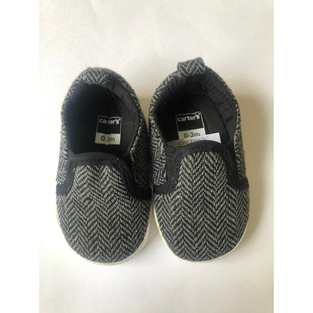 Carter's Infant baby crib Shoes 0-3
